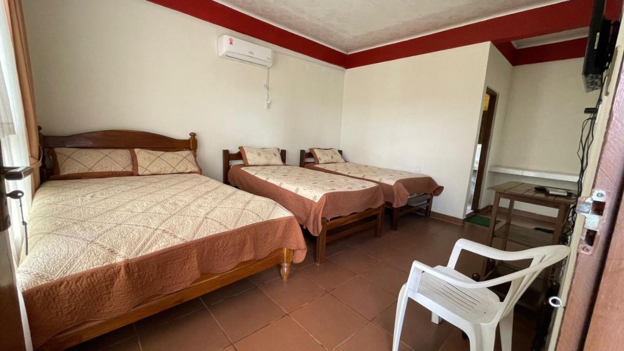 Hotel Puerto Selva Villa Tunari Extérieur photo