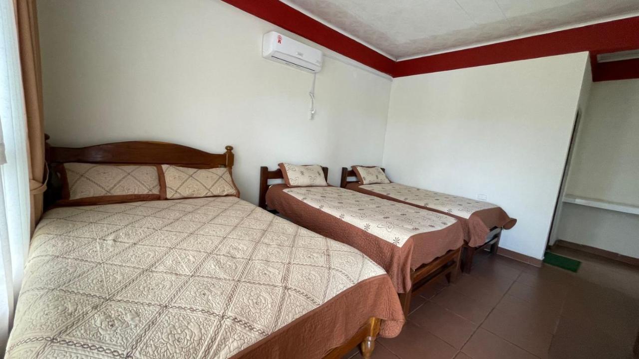 Hotel Puerto Selva Villa Tunari Extérieur photo